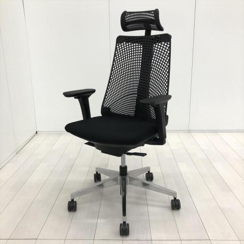 【背に連動して座面後方が沈み込むため楽な体勢に！コストパフォーマンス抜群！】■イトーキ（ITOKI）製　サリダ（SALIDA）　チェア　肘付ハイバック　■ブラック