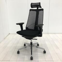 【背に連動して座面後方が沈み込むため楽な体勢に！コストパフォーマンス抜群！】■イトーキ（ITOKI）製　サリダ（SALIDA）　チェア　肘付ハイバック　■ブラック