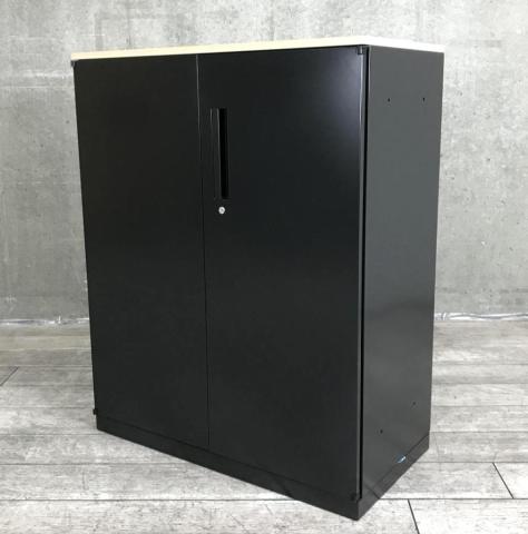 スタイリッシュなイメージが人気のブラックカラー入荷！付　重厚な質感が奥行きある空間を演出します！/オススメ(おすすめ) /人気商品【弊社使用欄：A01051626】■ウチダ(UCHIDA）　HSシリーズ　両開き書庫　木目天板