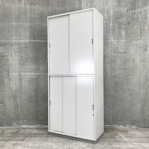 【手狭オフィスで大活躍!導線を確保できる上下引き違い書庫セット!】■イトーキ(ITOKI)製 シンラインシリーズ 上下引き違い書庫セット ハイキャビネット H2140㎜ ■上:2枚扉/下:3枚扉 ■シリンダー錠 ■ニューグレー【T3】