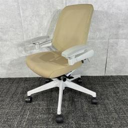 【部屋馴染み◎！配色のかわいいチェア】イトーキ製　ノート　アイボリー　肘付　ハイバック　福岡　博多　天神　九州最大級