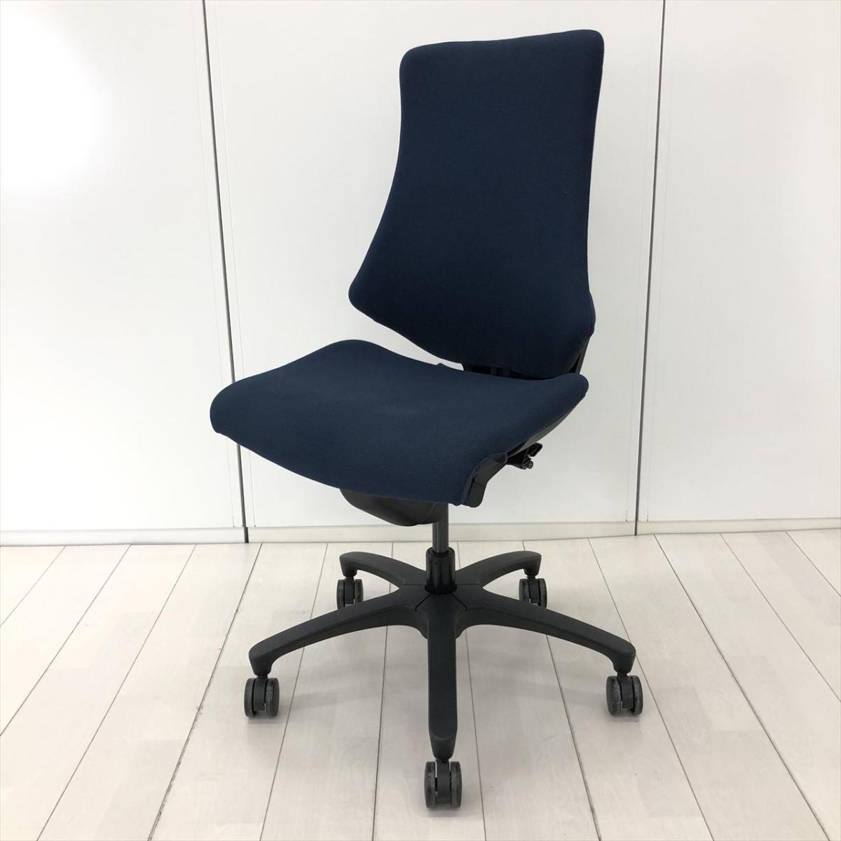 【フィット＆フリー！姿勢の変化にフレキシブルに対応する定番ミドルクラスチェア！】■イトーキ（ITOKI）製　エフ（f）チェア　■ネイビーブルー　【弊社使用欄：A01063180】
                        エフクロス
                                    中古
            