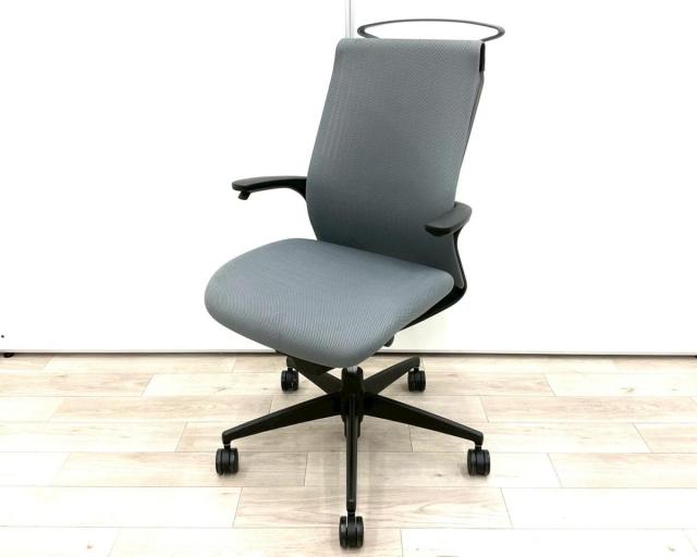 【中古】M4 樹脂  コクヨ（KOKUYO） 肘付ハイバックチェア