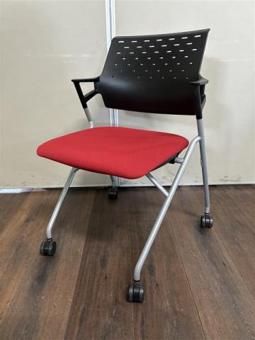 【中古】ピエガ（PIEGA）チェア  コクヨ（KOKUYO） ネスティングチェア