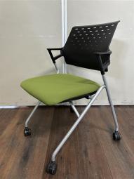ネスティングチェア　コクヨ　ピエガ　グリーン×ブラック　肘付き　#岐阜#愛知#三重#静岡#CS在庫