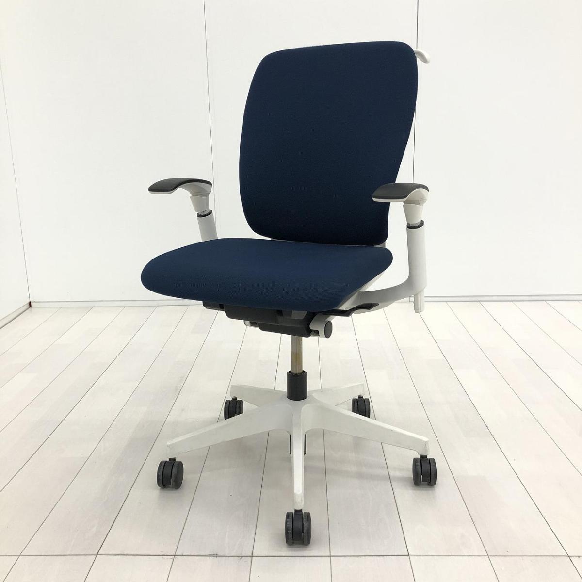 ■イトーキ（ITOKI）製　■フルゴ（fulgo）チェア　■ハイバック　■可動肘付き　■ブルー×ホワイトフレーム【弊社使用欄：A01038917】
                        フルゴ
                                    中古
            