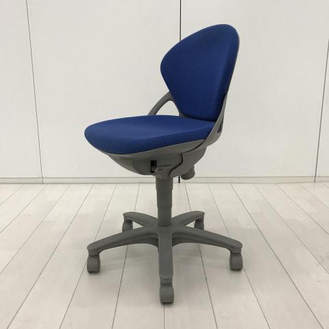 【中古】プレーゴチェア KZ-440GA-W4N7 イトーキ（ITOKI） 肘無ローバックチェア