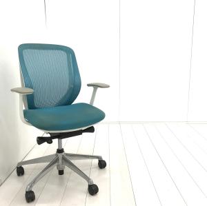 【三次元曲面で快適フィット！新感覚のシーティング！】■オカムラ　シルフィーチェア　肘付　ブルーグリーン　■背もたれのカーブを2段階調整できる！【Okamrua　Sylphy】★