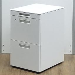 ★【ペントレイ・仕切り板不足】コクヨ製　GT　ホワイト　W390xD500xH650サイズ　注意※奥行500サイズ　シリンダー錠　大人気のコクヨ製GT3段ワゴン入荷！　A4書類が2段で収納可能！　フリアドワゴン　3段ワゴン！！