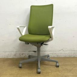 【在庫入替セール】オカムラ　フルーエント　ハイバック　メッシュ　デザインアーム（固定肘）　グリーン　価格・デザイン・機能性すべてよしです