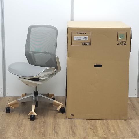 【新古】フィノラ ポリッシュ C731CW F1E3 オカムラ（okamura） 肘無ミドルバックチェア