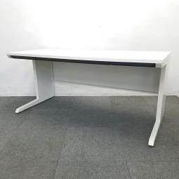 【定価約12万円】【ゆとりのあるワークスペースで作業効率アップ！】■イトーキ　シーゼットアールシリーズ　平デスク　W1600×D700×H720mm　ホワイト　■使いやすさを追究したデザイン！