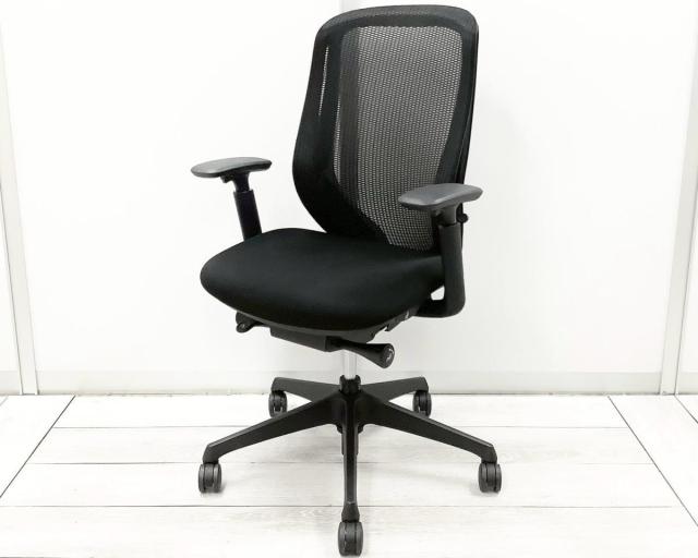 【中古】シルフィーメッシュ  オカムラ（okamura） 肘付ハイバックチェア