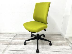 【定価約8万円】【オフィスの王道！納得の座り心地！魔法のように売れ続けている定番のオフィスチェア！】■コクヨ（KOKUYO）製　ウィザード3（wizard3）チェア　肘無　ローバック　クッションタイプ　■ランバーサポート付き　■グリーン×ブラックシェル