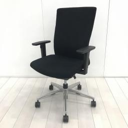 ■KOKUYO/コクヨ　■プントチェア　■肘付き/可動肘　■ハイバック　■ブラック　■脚ポリッシュ【弊社使用欄：A01061671】【SN】