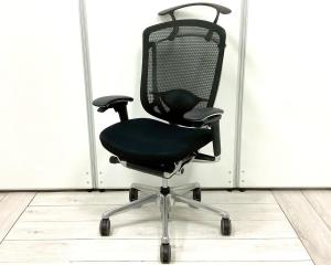 【在庫セール品・1脚限定】【T4】■オカムラ(okamura)製　コンテッサセコンダ(ContessaⅡ)チェア　肘付ハイバック　■ブラック　■背面メッシュ　■可動肘　■コートハンガー付き　■ランバーサポート付き　※2018年製【世界で認められた革新的タスクチェアの現行モデル！　人間工学に基づいた快適な座り心地を実現！】