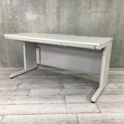 【ゆとりのあるワークスペースで作業効率アップ！スタンダードなデザインで使いやすい！】■コクヨ(KOKUYO)製　MX+シリーズ　平机　W1400×D700㎜　■引き出し付き　■ニューグレー　■オススメ/人気/定番商品【弊社使用欄：A01068184】