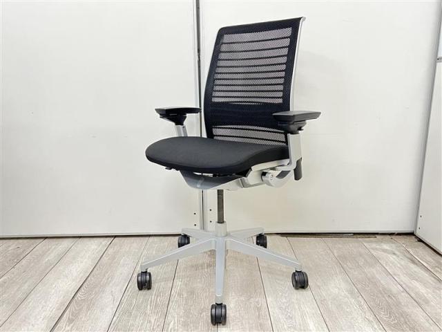 【中古】シンクチェア（新モデル）  Steelcase（スチールケース） 肘付ハイバックチェア