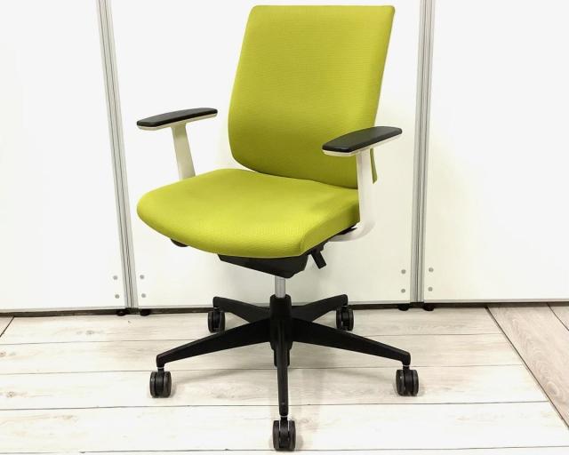 【中古】ウィザード2  コクヨ（KOKUYO） 肘付ローバックチェア