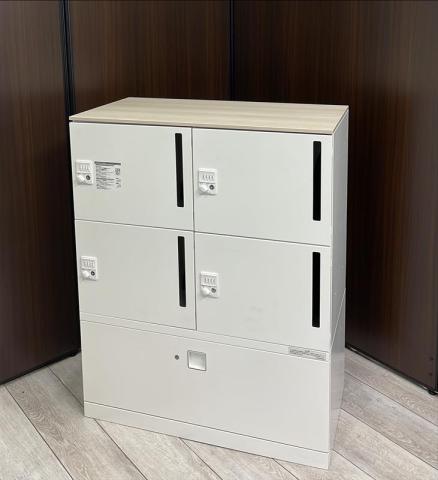 【中古】レクトラインロッカー  オカムラ（okamura） 4人用パーソナルロッカー