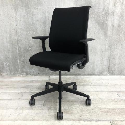 【中古】シンクチェア（旧モデル）  Steelcase（スチールケース） 肘付ハイバックチェア