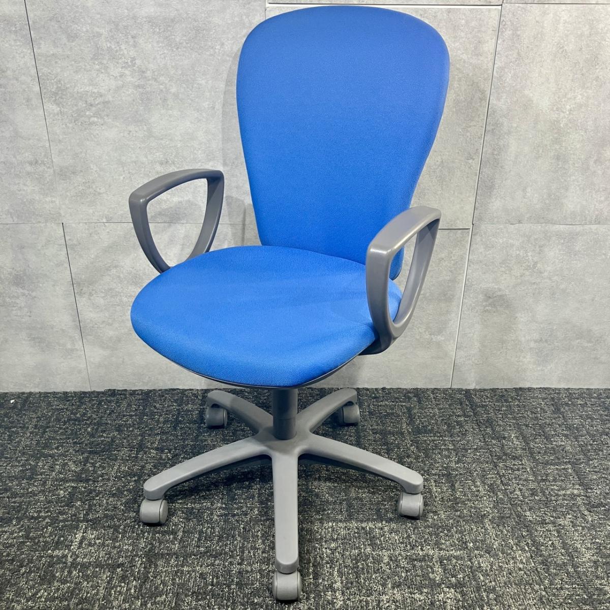 【肘付ハイバック！！コクヨ製レグノ2チェア/】　中古家具　九州最大級　《オフィスバスターズ福岡博多店は、福岡を拠点として、日本全国へ中古オフィス用品・オフィス家具を提供しております》
                        レグノチェア2
                                    中古
            