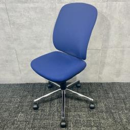 【肘無ハイバック！！オカムラ製エスクードチェア】　中古家具　九州最大級　《オフィスバスターズ福岡博多店は、福岡を拠点として、日本全国へ中古オフィス用品・オフィス家具を提供しております》