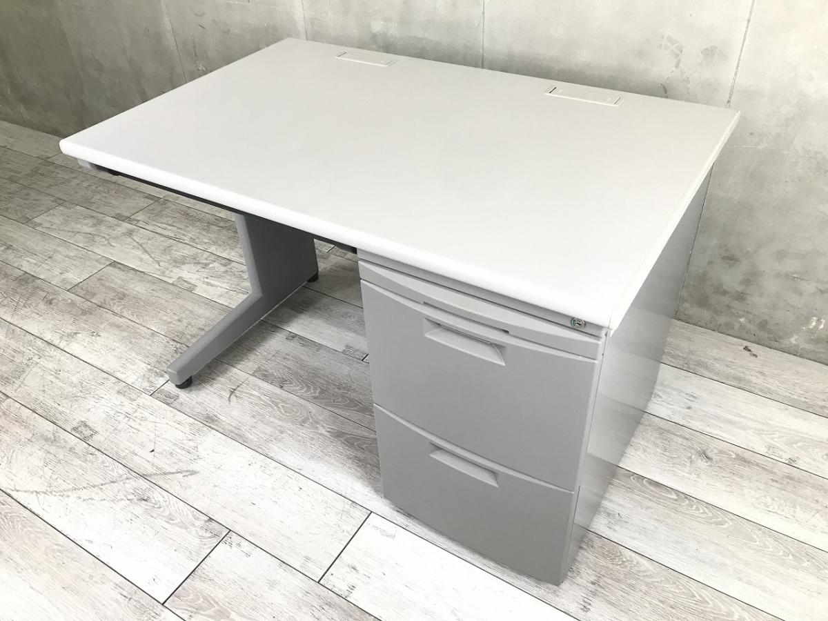【このサイズが使いやすい！】■イトーキ製　片袖デスク　W1100×D700×H700mm　【ITOKI　CZ】
                        CZデスク
                                    中古
            