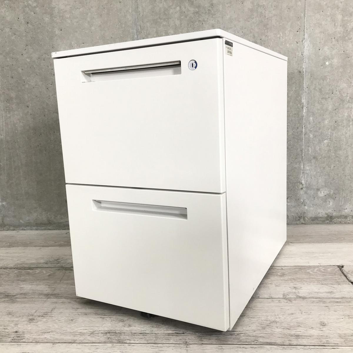 イトーキ　CZN　白色　平机と３段ワゴンのセット　W1100『中古美品』 イトーキ CZN 白色 平机と3段ワゴンのセット W1100『中古美品