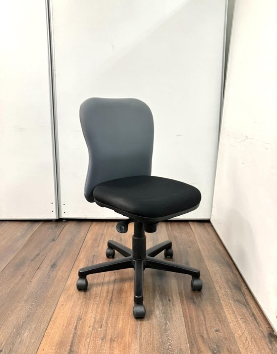 中古】カプティ プラス/PLUS 肘無ローバックチェア 583130 - 中古 