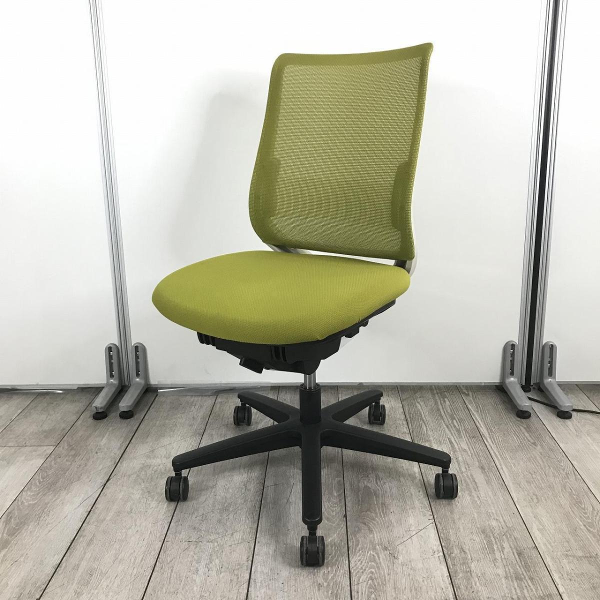 【大手町在庫入替セール！】【すっきりと上質なデザイン！快適な座り心地を実現するオフィスチェア！】■コクヨ（KOKUYO）製　ミトラチェア(Mitra)　背面メッシュタイプ　ローバック肘無し　■ライトオリーブ×ホワイトシェル×ブラック脚【A01015526】【T10】
                        ミトラシリーズ
                                    中古
            