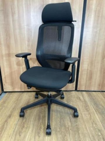 【中古】シルフィーメッシュ  オカムラ（okamura） 肘付ハイバックチェア