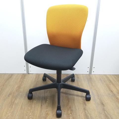 【中古】スラート  オカムラ（okamura） 肘無ローバックチェア