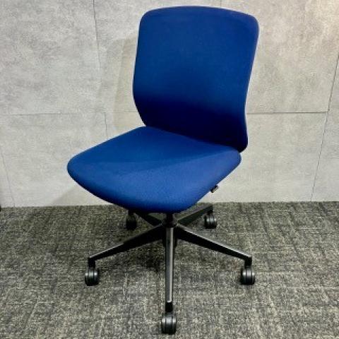 【中古】クレネ KRA-00C ウチダ（UCHIDA) 肘無ミドルバックチェア