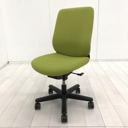 【在庫入替セール品！（本在庫限定価格）】【全ての機能をコンパクトに！クッション性が高く座り心地抜群！】■イトーキ（ITOKI）製　トルテR（torte_R）ローバックチェア　肘無し　　■グリーンー×ブラックシェル【弊社使用欄：A01038689】【HU】