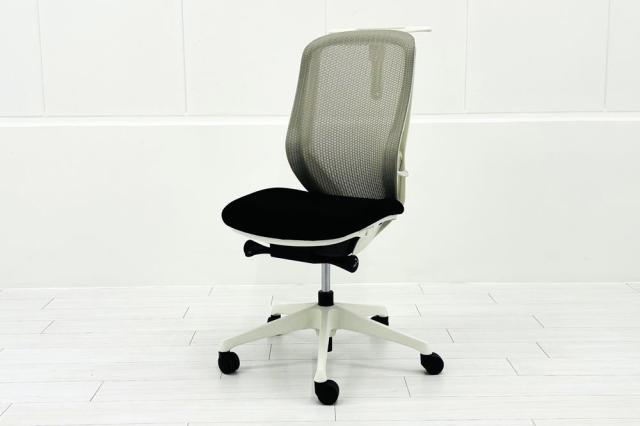 【中古】シルフィーメッシュ  オカムラ（okamura） 肘無ハイバックチェア