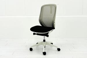 【シルフィ大人気カラーのグレー】モノトーンなコントラストがお部屋をオシャレに返信させます！