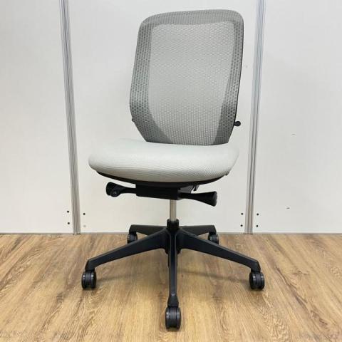 【中古】シルフィーメッシュ  オカムラ（okamura） 肘無ハイバックチェア