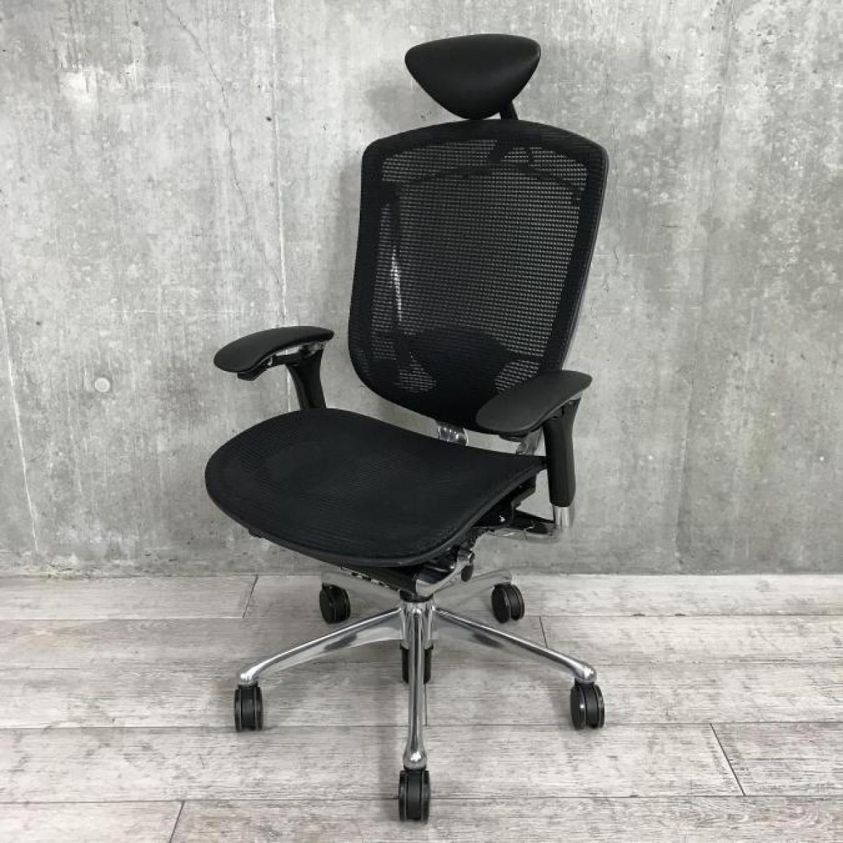 【世界で認められた革新的タスクチェア！人間工学に基づいた快適な座り心地を実現！】■オカムラ（okamura）製　コンテッサ (Contessa)　ハイバック肘付き　■可動肘　背/座面メッシュ　■ランバー付き　ヘッドレスト付き　■ブラック
                        コンテッサチェア
                                    中古
            