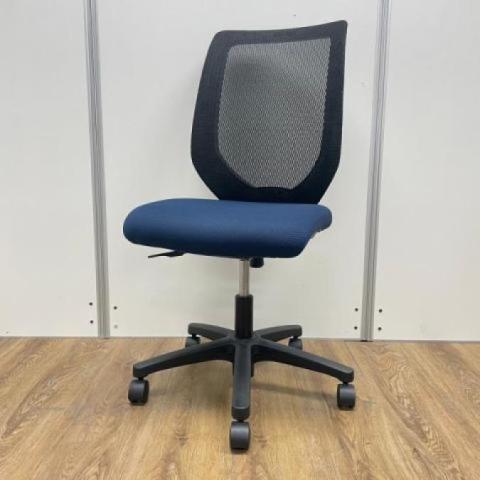 【中古】コルト  イトーキ（ITOKI） 肘無ローバックチェア