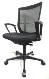 【オカムラ定番チェアのメッシュタイプ入荷！】オカムラ（okamura）エスクード（ESCUDO）メッシュ／色：ブラック／デザインアーム（固定肘）付き！※