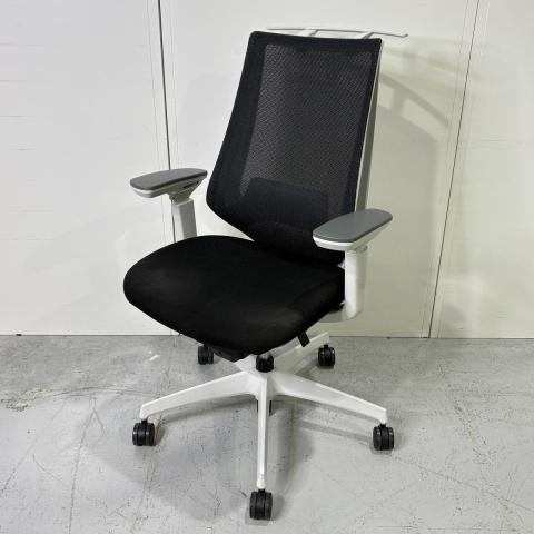 【中古】デュオラ メッシュ CRSG3000E1N コクヨ（KOKUYO） 肘付ハイバックチェア