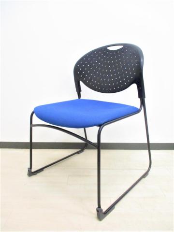 【中古】クリケット  イトーキ（ITOKI） スタッキングチェア