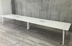 ★W4800mm！【8~10名程度での会議用にオススメ！】■ウチダ　レムナシリーズ　ミーティングテーブル　W4800×D1200×H720㎜　ホワイト　■アイデアがあふれる創造的なオフィスに！【UCHIDA　LEMNA】【大型テーブル】