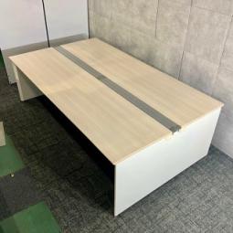 【4名様でも広々ご利用いただけます！】◆オカムラ/フリーウェイ　木目ナチュラル《オフィスバスターズ福岡博多店は、福岡を拠点として、日本全国へ中古オフィス用品・オフィス家具を提供しております》