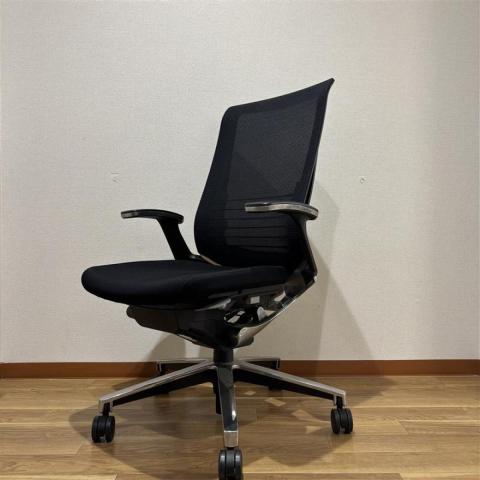 【中古】インスパイン  コクヨ（KOKUYO） 肘付ハイバックチェア