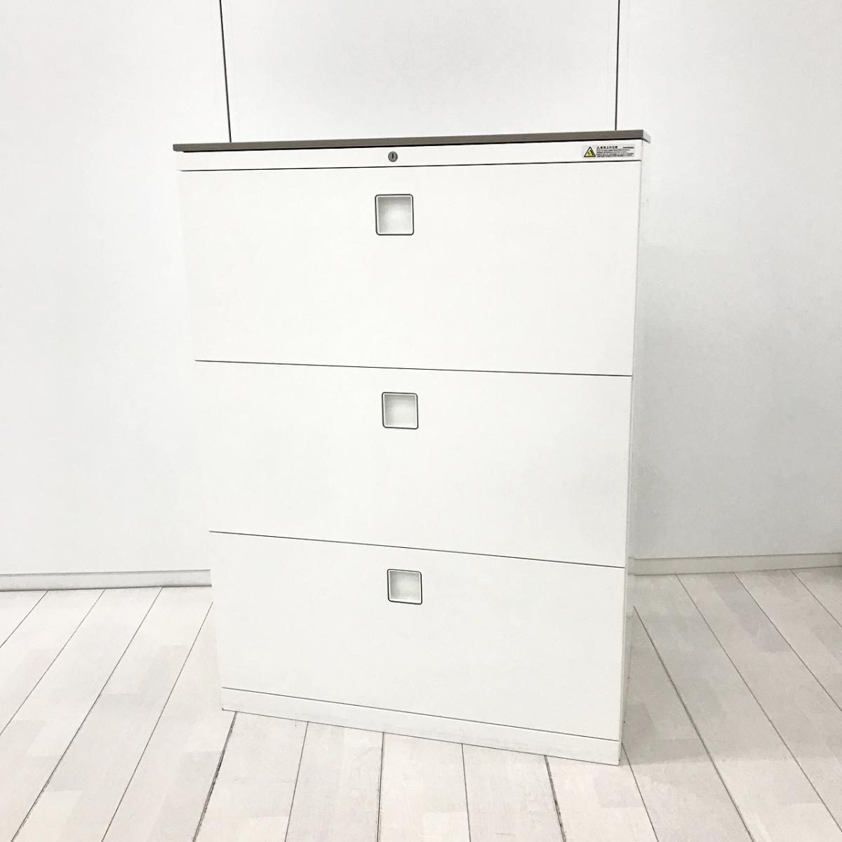 【数量限定特別価格キャンペーン！】【上下左右から開閉操作できる！高品質で使いやすい！】■オカムラ（okamura）製　レクトライン（Rectline）シリーズ　3段ラテラル書庫　■木目天板付き　■ホワイト【弊社使用欄：A01065115】WC4
                        レクトライン
                                    中古
            