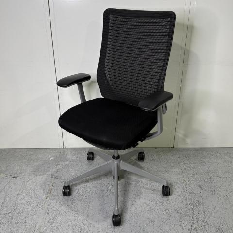 【中古】コーラルメッシュ CQ45GR FSH1 オカムラ（okamura） 肘付ハイバックチェア