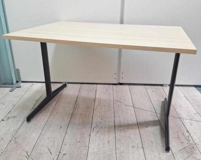 【中古】その他シリーズ  オカムラ（okamura） ミーティングテーブル（会議机）