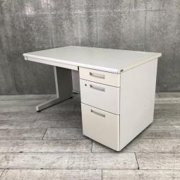 【スタンダードなデザインで高品質！スタッフ増員の際にオススメ！人気のBS片袖デスク！ 】■コクヨ（KOKUYO）製　BS＋シリーズ　片袖デスク　W1200×D700mm　■ニューグレー　■シリンダー錠 ※日焼けあり